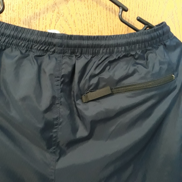 Helley Hansen Shell Pants (Repost) - Picture 4 of 6